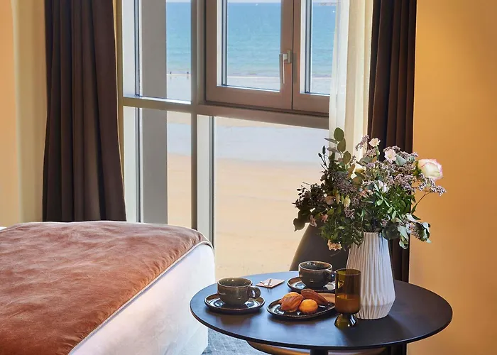 Family Hotel: Mercure St Malo Front De Mer