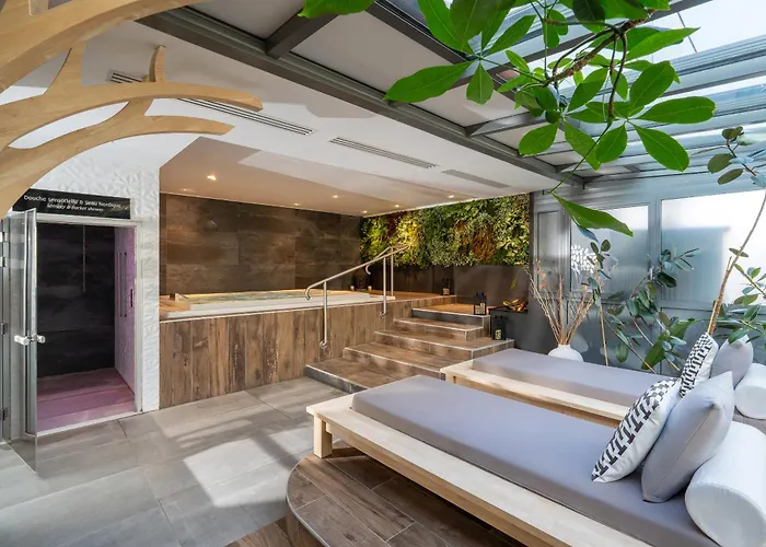  BW Plus Central Park & Spa