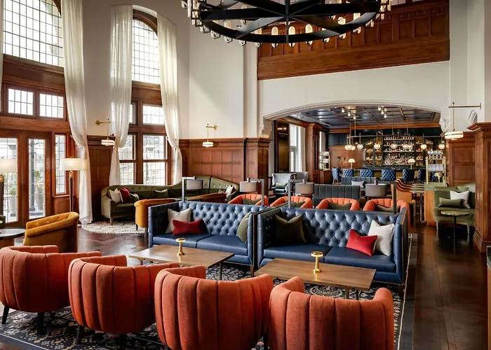 Fairmont Hotel Macdonald