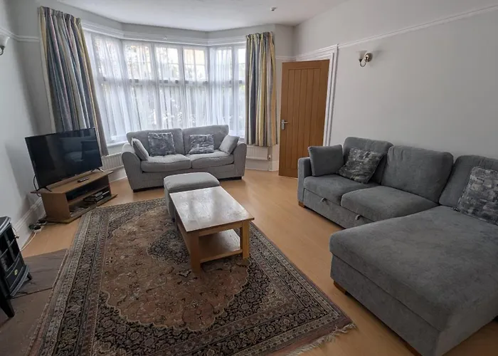 Buile Hill Holiday Flats