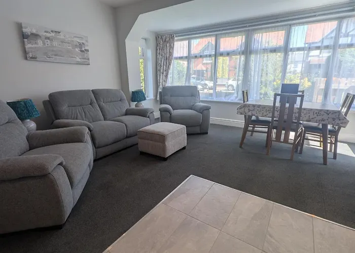 Buile Hill Holiday Flats