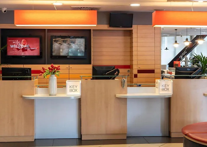 Hotel with view: Ibis Barcelona Meridiana