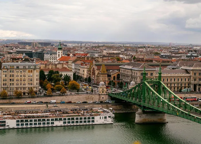 Albergo centrale: Roombach Hotel Budapest Center