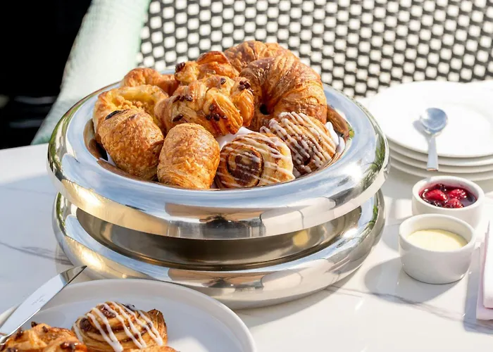 Hotel de luxo Apenas: Sls Hotel, A Luxury Collection Hotel, Beverly Hills