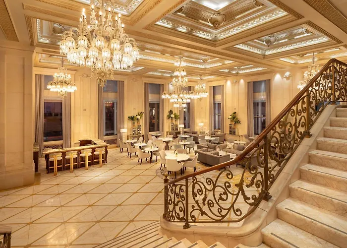 Hôtel avec piscine: The Plaza