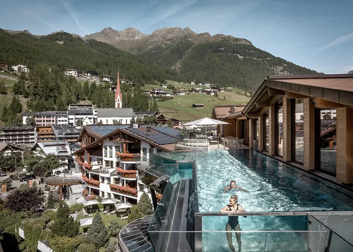 Boutique hotel only: Das Central - Alpine . Luxury . Life