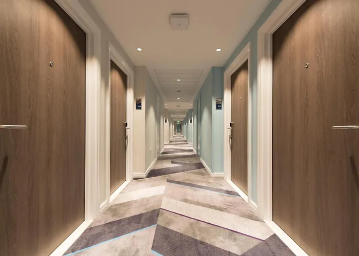Hotel: Hampton By Hilton Edinburgh West End