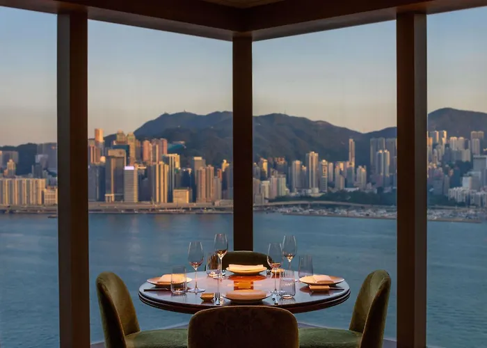 5 star hotel: Mondrian Hong Kong