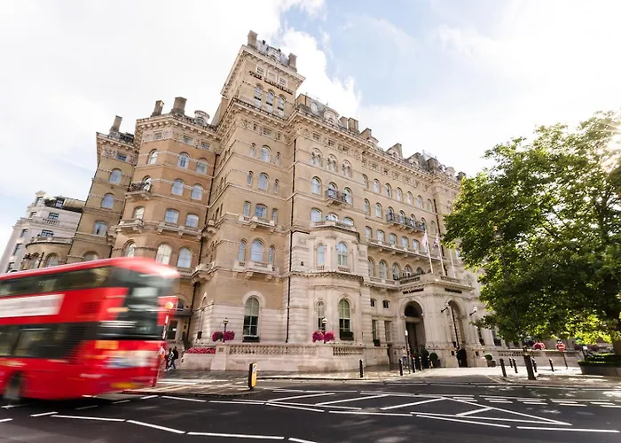  Langham London