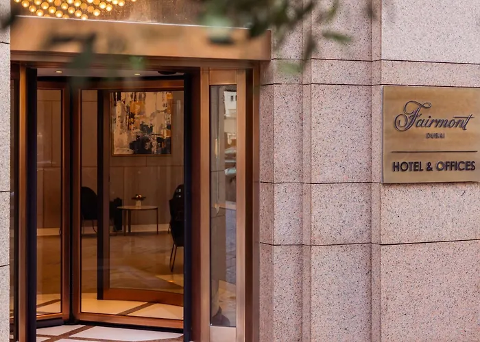 Hotel with view: Fairmont Dubai