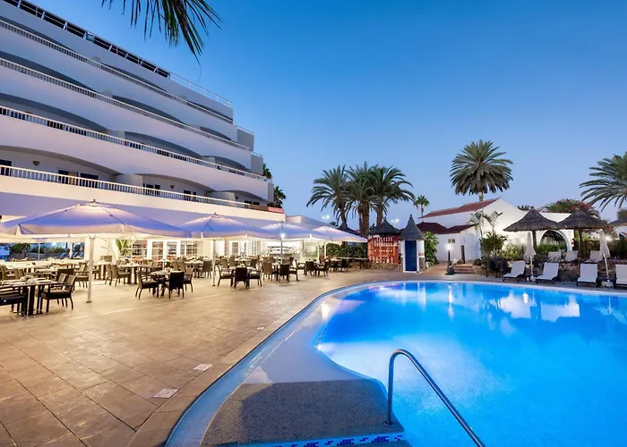 Hotel with Tennis: Sol Barbacan