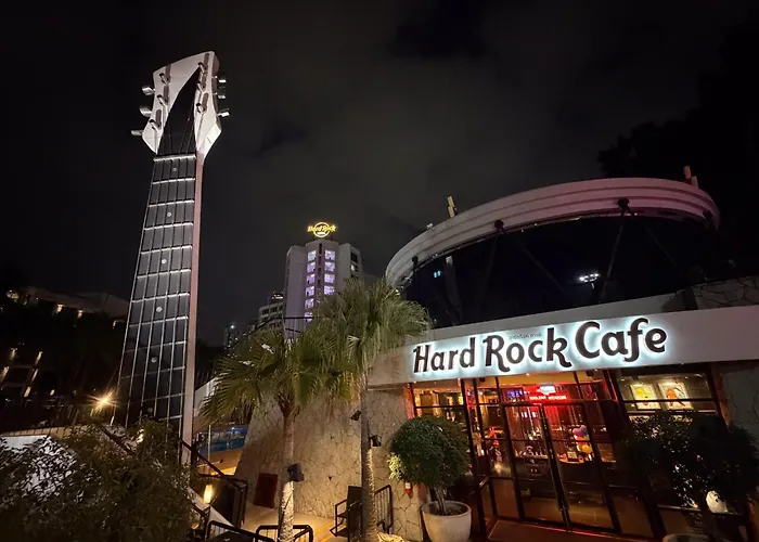Hard Rock (Adults Only)
