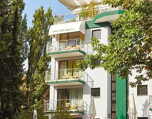 Bernstein Villa Kastania