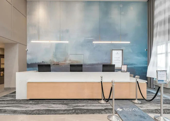 Sandman Signature Airport & Suites