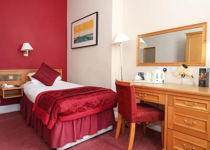 Hotels Close to Airport Royal Exeter