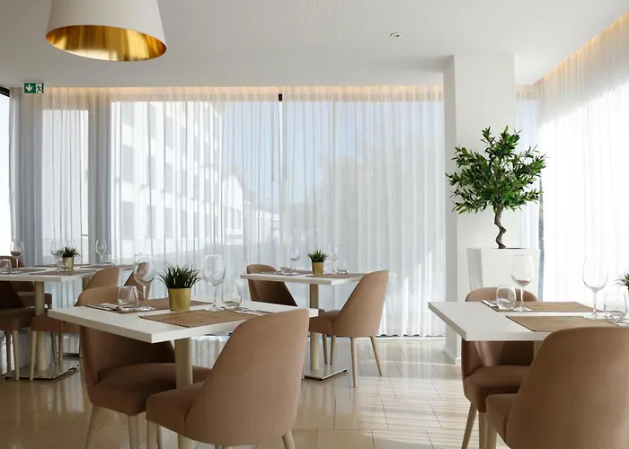 Essence Inn Marianos