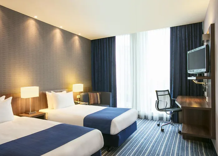 Holiday Inn Express - Parliament By Ihg