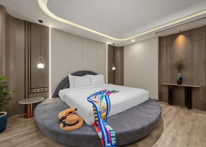 Chi House Danang And Apartment