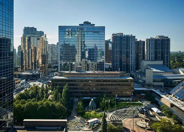  Novotel Toronto North York