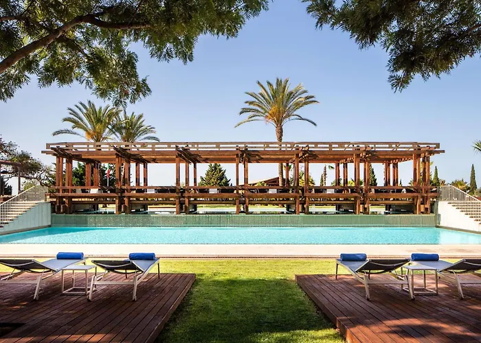  Victoria Golf Resort And Spa Managed By Accor