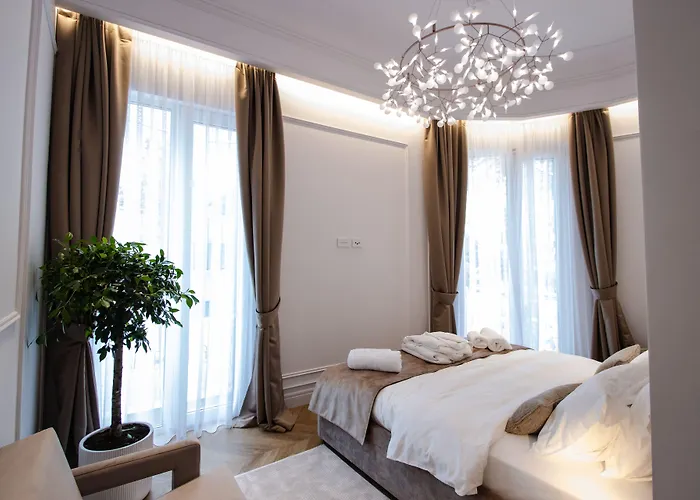 Crown Boutique & Spa