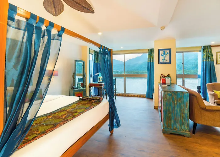 Ganga Kinare- A Riverside Boutique ,