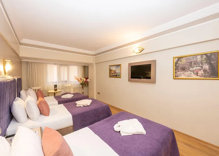 Grand Anka Hotel