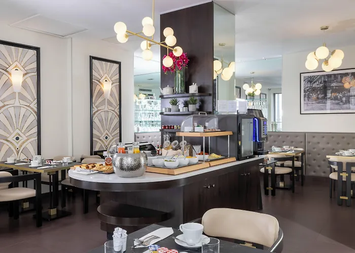 5 star hotels Elysees Bassano