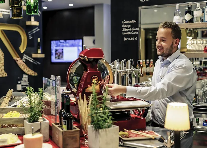 Сity center hotels Mercure & Residenz Berlin Checkpoint Charlie