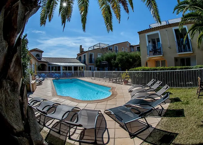 Resort: Hôtel Le Leukos