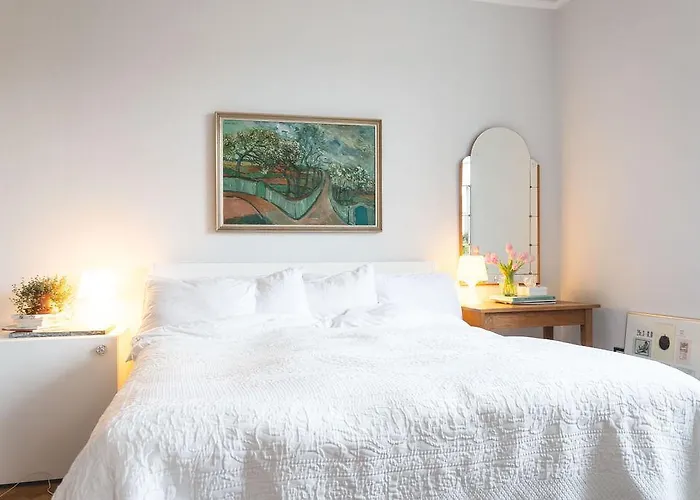 Luxury hotel only: The Square Hotel Sofo