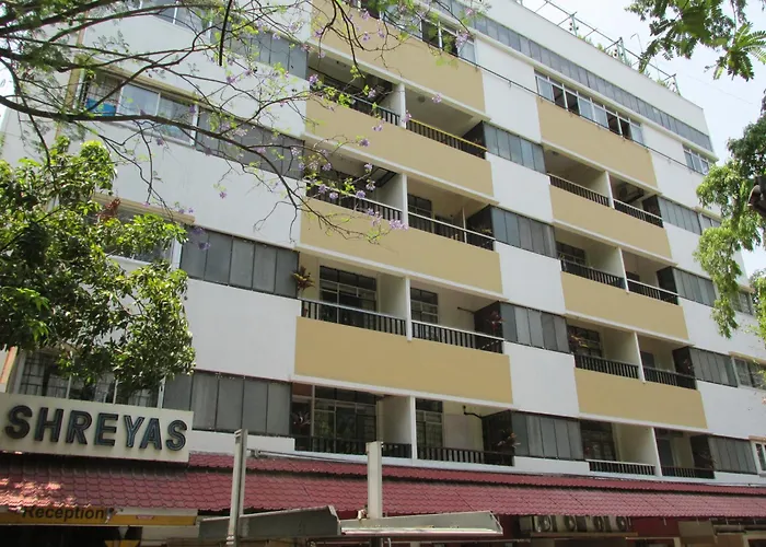 Hotel 3 estrelas: Hotel Shreyas
