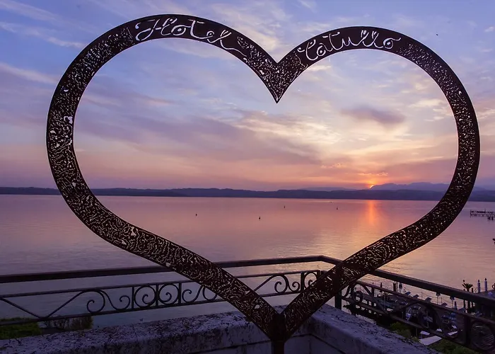 Centraal gelegen hotel: Hotel Catullo