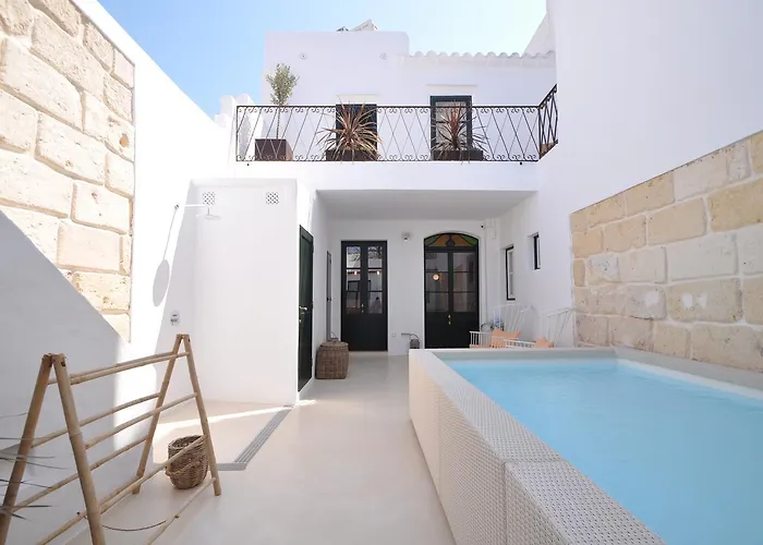 Hotel familiar: Llonga'S Hostel