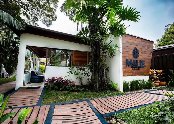  Malie Chales