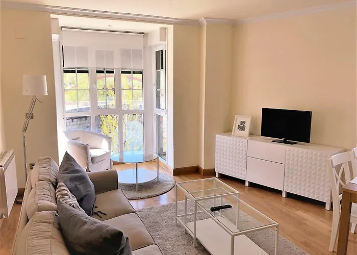 Hotel cerca del colegio: Apartamentos Del Pisuerga