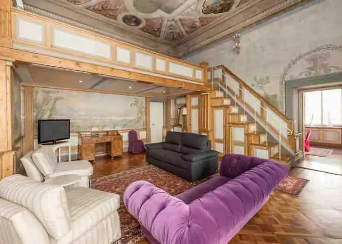 Apartment: Luxury Apartment