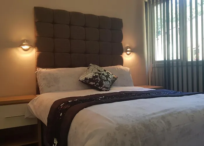 Pet Friendly hotel: Valley Grove Bungalows