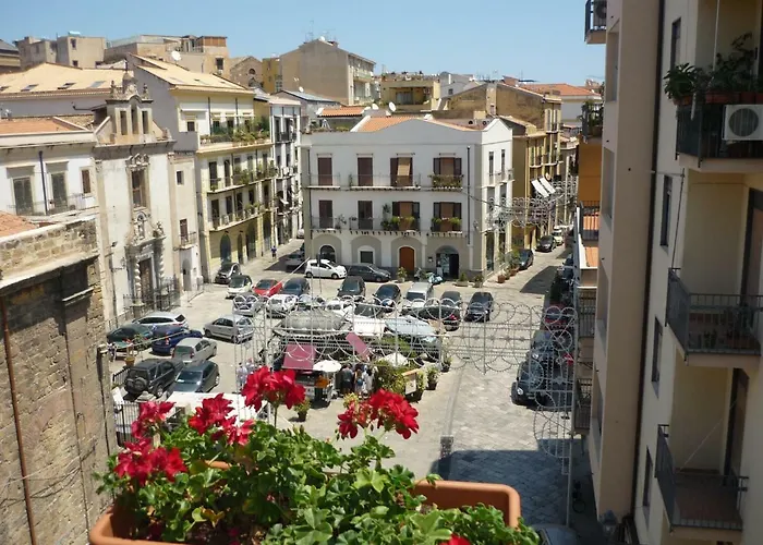 Family Friendly Hotels Guest House Beati Paoli