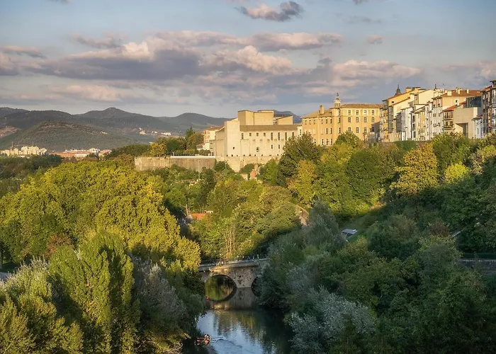  Apartamentos Mendebaldea Suites
