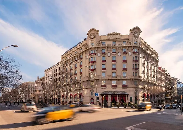 Luxury hotel only: Hotel El Palace Barcelona
