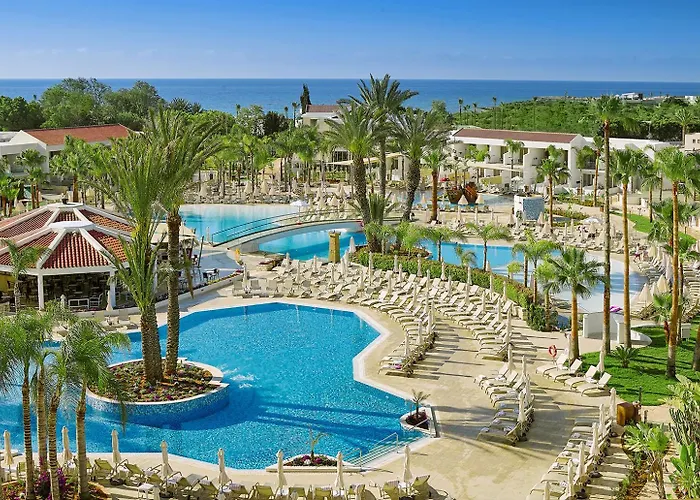 Luxe hotel: Olympic Lagoon Resort Ayia Napa