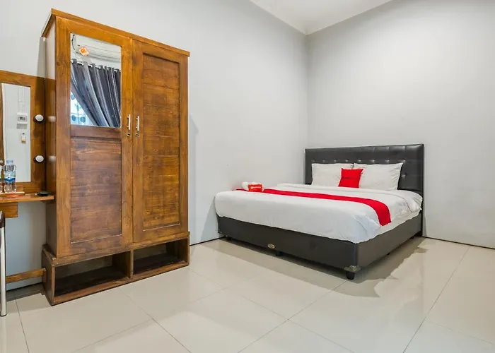 Guests house Reddoorz Near Surabaya Zoo